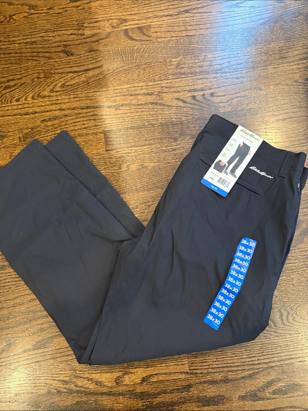 Eddie Bauer Men's Black Straight-Leg Chinos 38x30 hiking